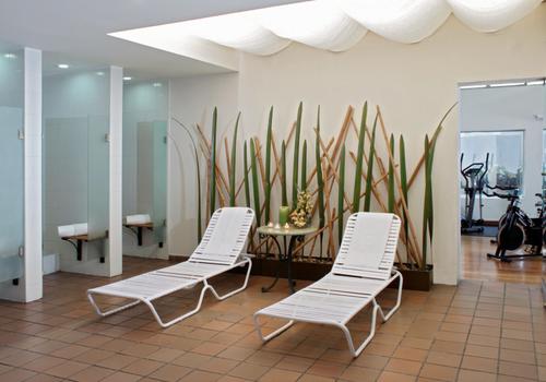 Sala de masajes y Gimnasio Hotel ESTELAR Altamira Ibagué