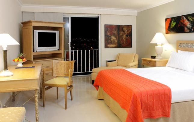 Estándar Cama Queen Hotel ESTELAR Altamira Ibagué