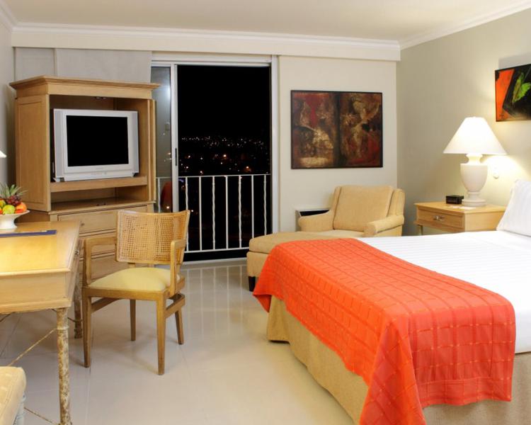 HABITACIÓN ESTÁNDAR Hotel ESTELAR Altamira Ibagué